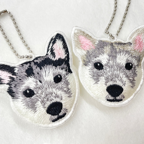 SALE 20％OFF】送料無料 シベリアンハスキー リアル刺繍 チャーム