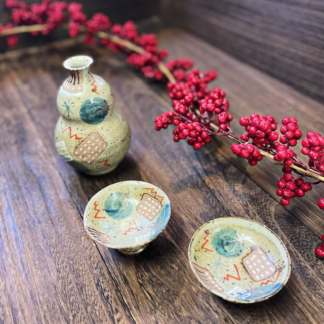 ＊特別提供＊手引きろくろ酒器セット＊銀彩赤絵＊