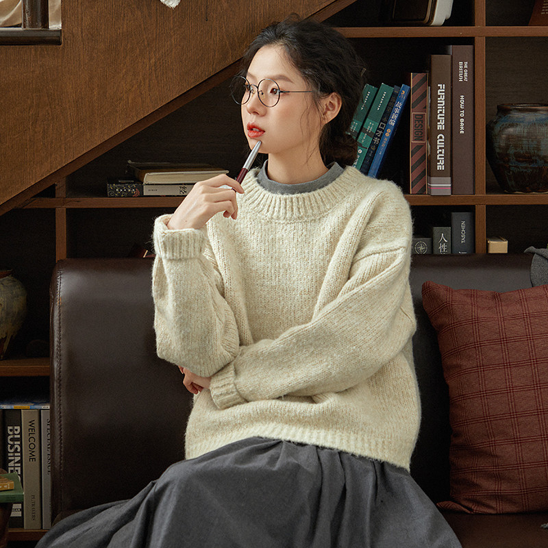 ウール混紡丸襟セーター　ニットセーター　グリーンとベージュ2色　S-Mサイズ　S327