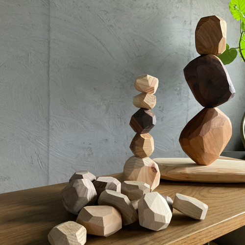 WOOD BLOCK】歪な多面体カットの無垢材積み木(MIX)知育玩具 WOOD BLOCK】歪な多面体カットの無垢材積み木(MIX)知育玩具