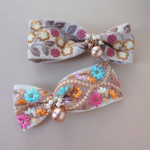 アシンメトリー インド刺繍リボンのヘアアクセサリー（バレッタ/ヘア