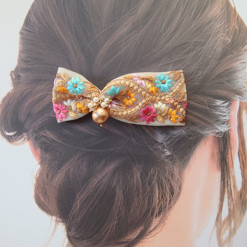 ハンドメイド☆刺繍リボンと引き揃え糸のヴィンテージ風ヘアアクセサリー d2564e9d40b0832164a1fab1287a95