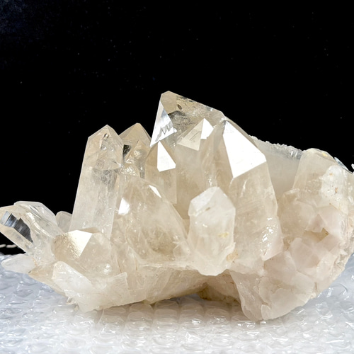 カンチェンジュンガ産 クラスター tg779 天然石 pinky 通販 18505012