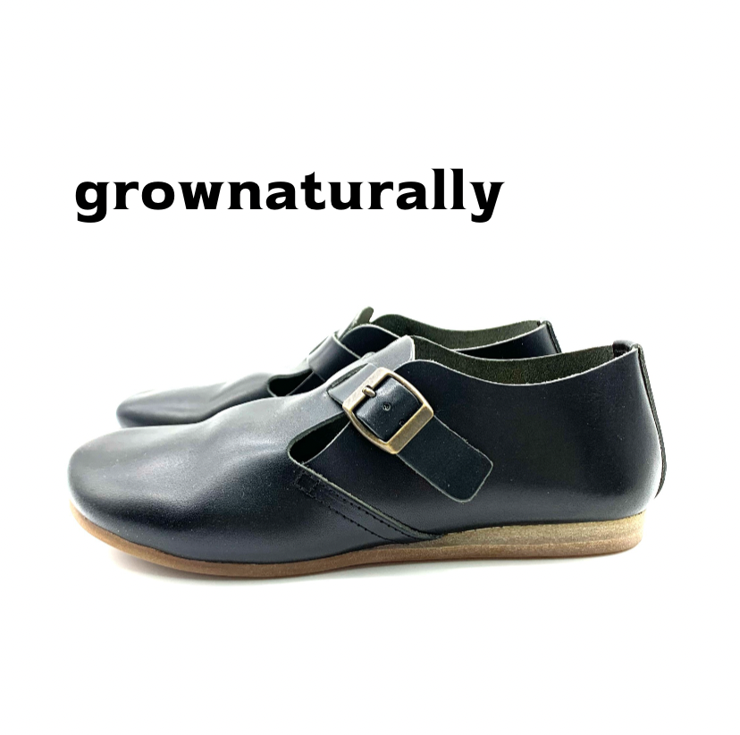 Grow naturally 本革　レザー　スリッポン　ホワイト Grow naturally 本革レザースリッポンホワイト