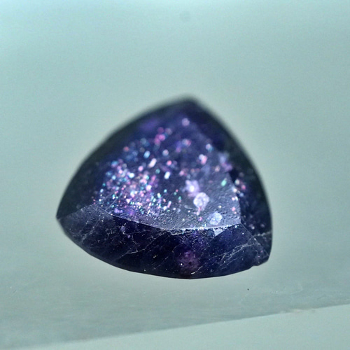 細やかアベンチュレッセンス 4.5ct☆アイオライトサンストーン s1397