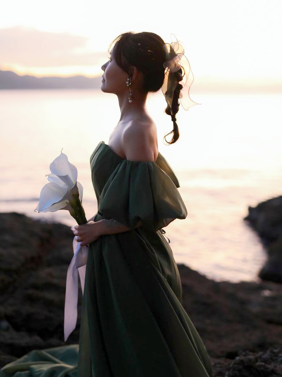 実例写真！カラードレス カーキマリアージュ ベアトップ トレーン 結婚  