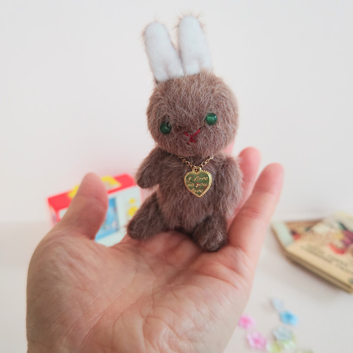 ✢うさぎ着ぐるみドール モールアート アートドール 創作人形