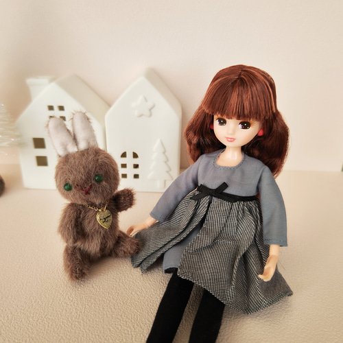 ミニチュア 小さなうさぎちゃん ぬいぐるみ ハンドメイド ドール ミニチュア 小さなうさぎちゃん ぬいぐるみ ハンドメイド ドール