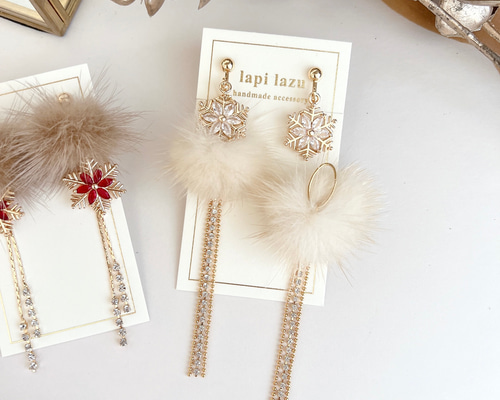 2way 雪の結晶 ふわふわファー《ピアス/イヤリング》 ピアス（スタッド