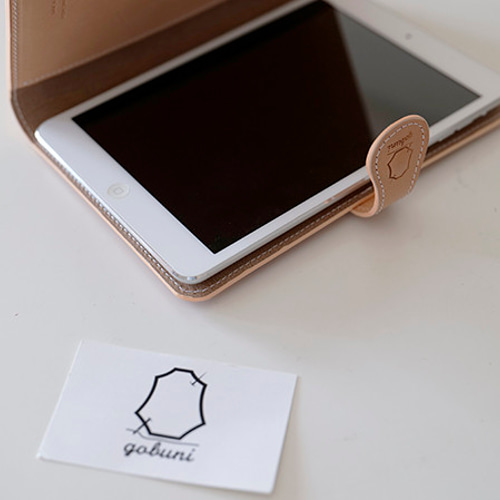 iPad mini 7 6 5 4 3 手帳型 ダブレット ケース 本革 入れ付き