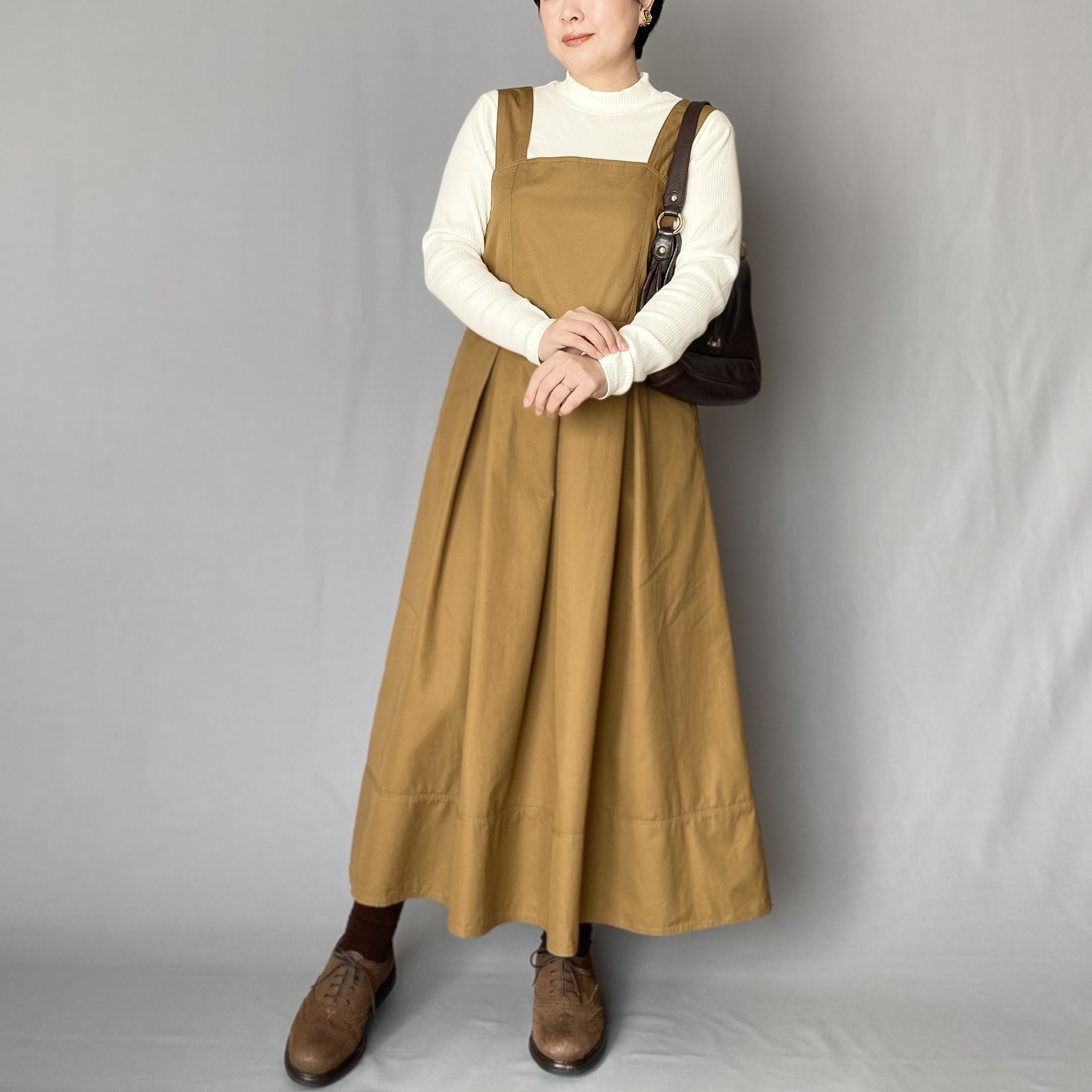 大人レトロなジャンパースカート〈キャメル〉レディース ロング 春夏 ノースリーブ タックスカート