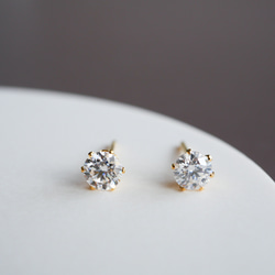 モアサナイトの一粒ピアス 4ｍｍ クリア サージカルステンレス　金属アレルギー対応　モアッサナイト　金アレ対応　小粒 4枚目の画像