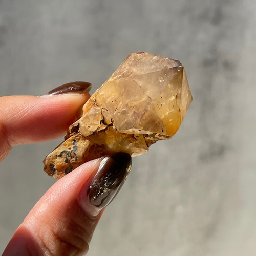 コンゴ産【クンダリーニシトリン】④ 非加熱シトリン｜黄水晶｜鉱物
