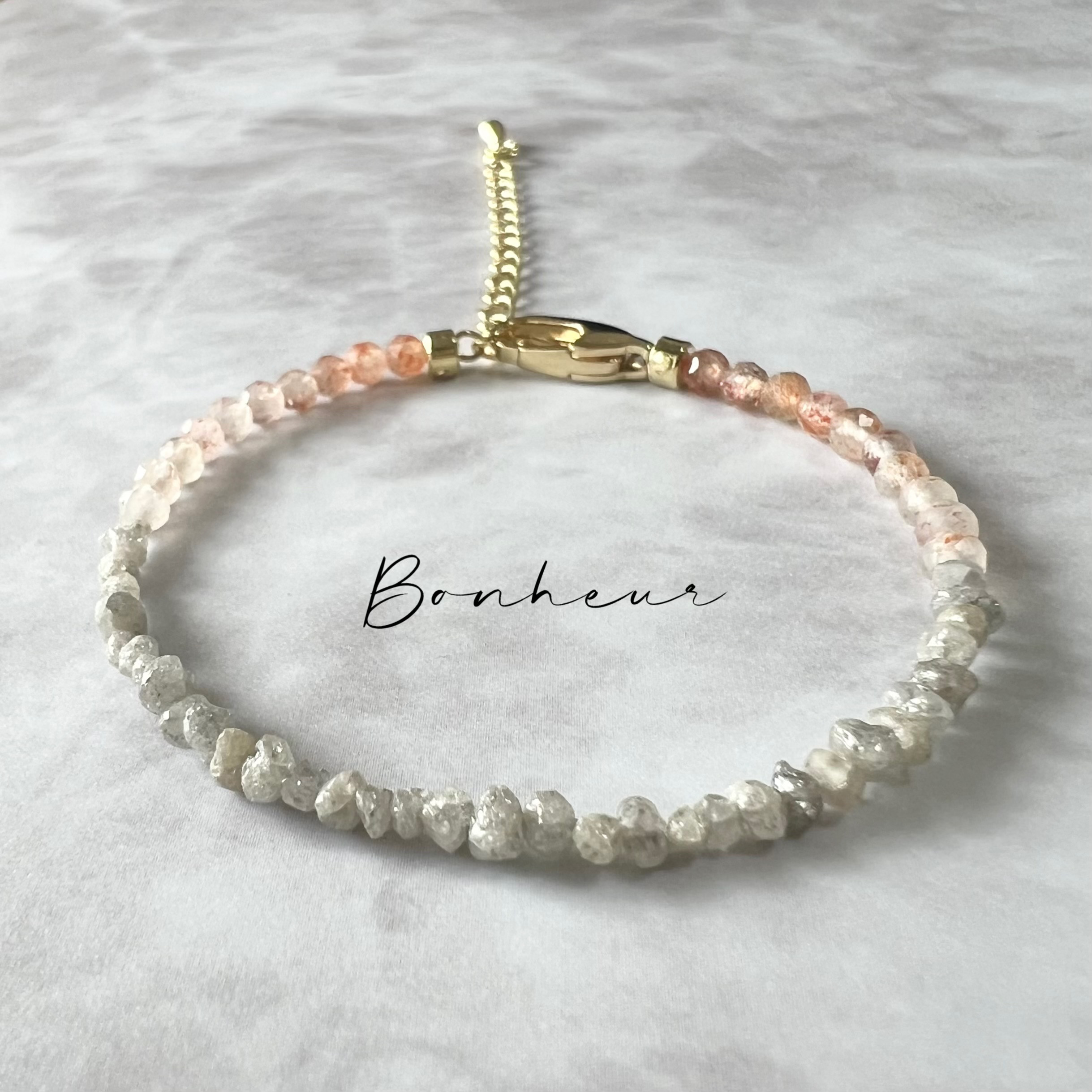 【ブレスレット】天然石✨ フェルドスパー サンストーン・ホワイト ダイヤモンドラフロック✨