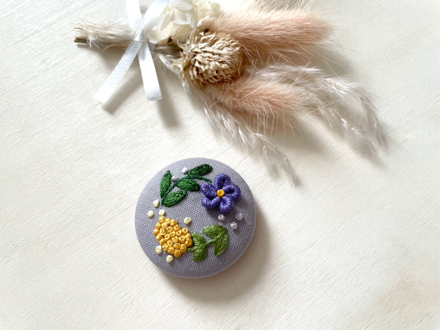 2.7センチくるみボタンヘアゴム♡黄色ばら刺繍