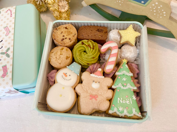 クリスマスクッキー缶♡（くま） 2枚目の画像
