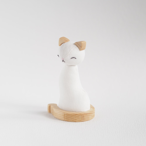 おひげがさせる、ぬいぐるみ。猫からの贈り物 抜けたおひげを