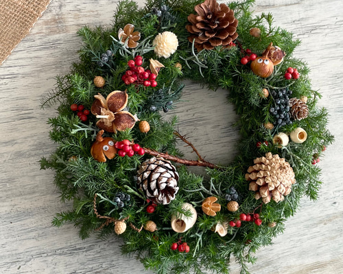 クリスマスリース(*^^*) フレッシュリース　木の実リース 森の木の実のクリスマスリース 予約販売 フレッシュグリーン