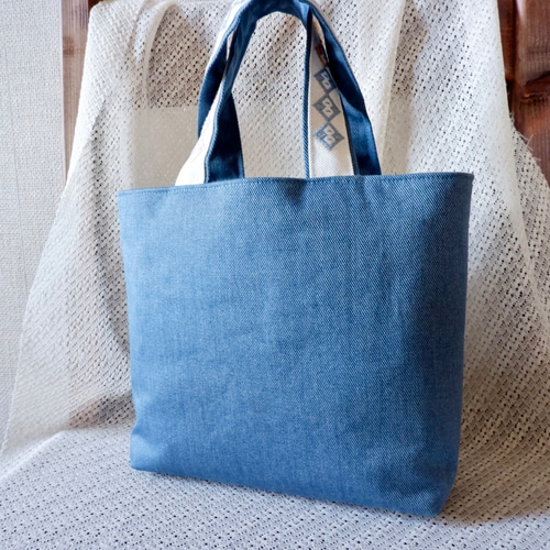 和洋刺繍のミニバッグ＊デニム＊ライトブルー【ハーダンガー刺繍