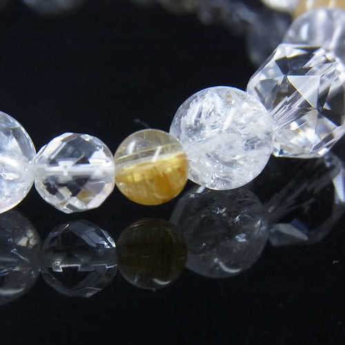 ◇キラキラお守り 水晶ブレス◇虹入 アイリスクォーツ ルチル