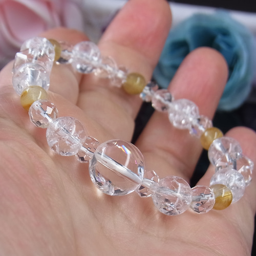 ◇キラキラお守り 水晶ブレス◇虹入 アイリスクォーツ ルチル