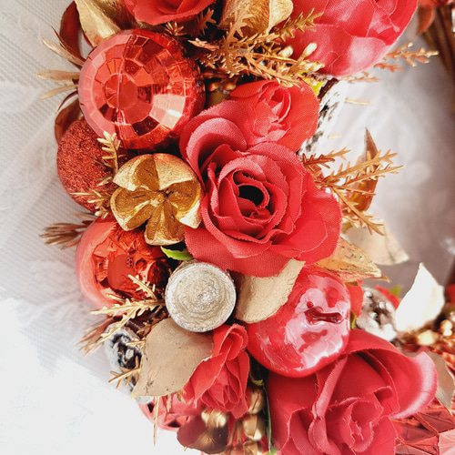 受注制作】クリスマスリース～楽しい聖夜の赤いリース～ 玄関リース