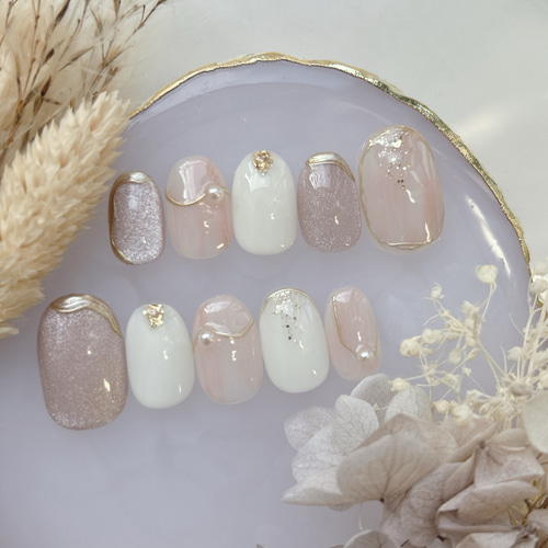 ニュアンスネイル ゴールド ジェルネイル ネイル 大人 マグネット 磁石