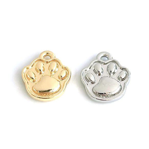 ejp672【2個入り】猫の肉球 真鍮製 シルバー チャーム 5枚目の画像