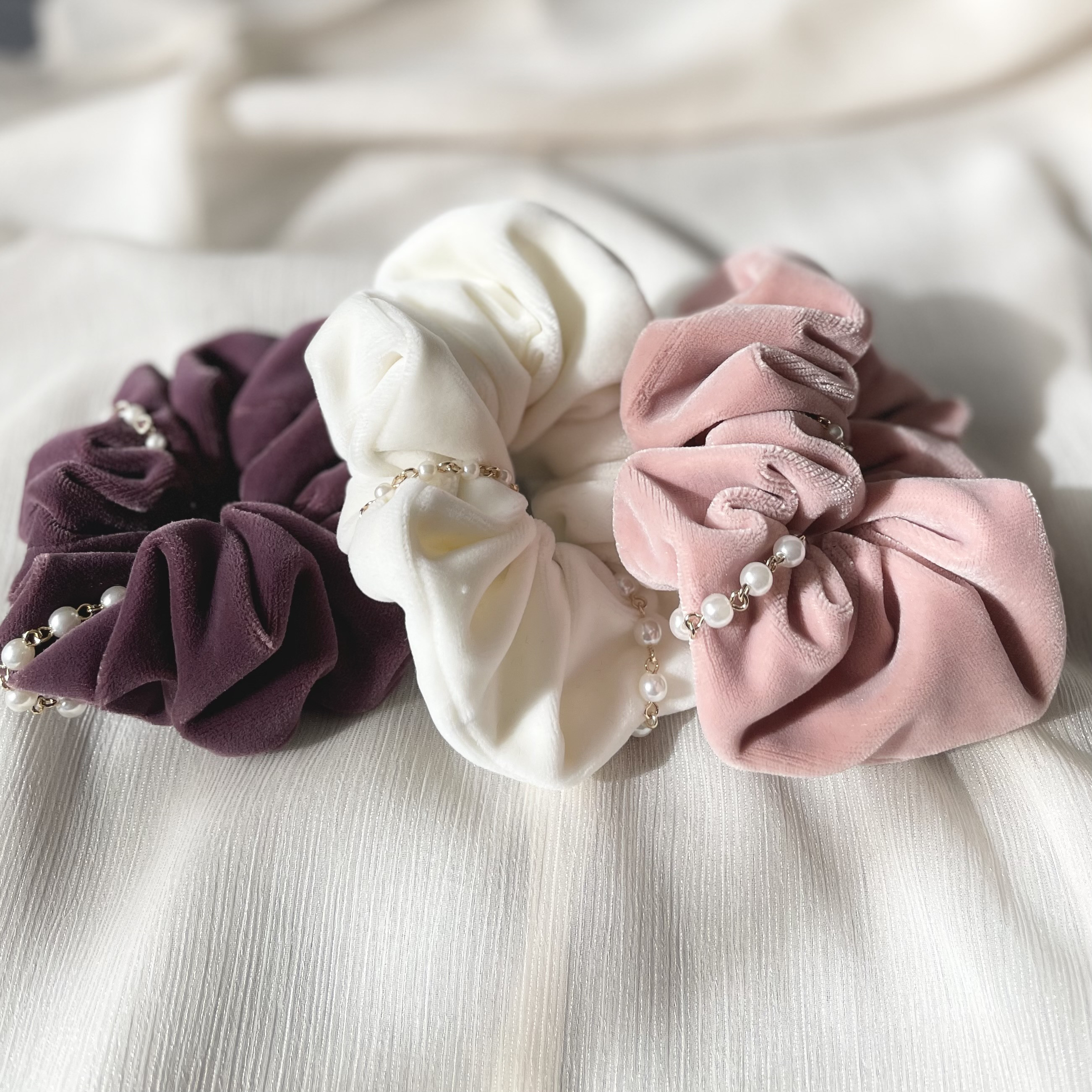 Label Scrunchie 【KIMHEKIM】Velvet ベルベットシュシュ