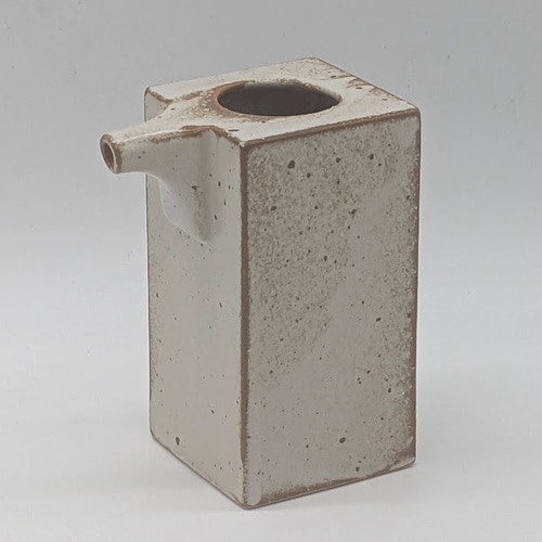 461-0004 徳利 盃 ぐい呑 酒器 和陶器 和モダン /錆志野角冷酒器