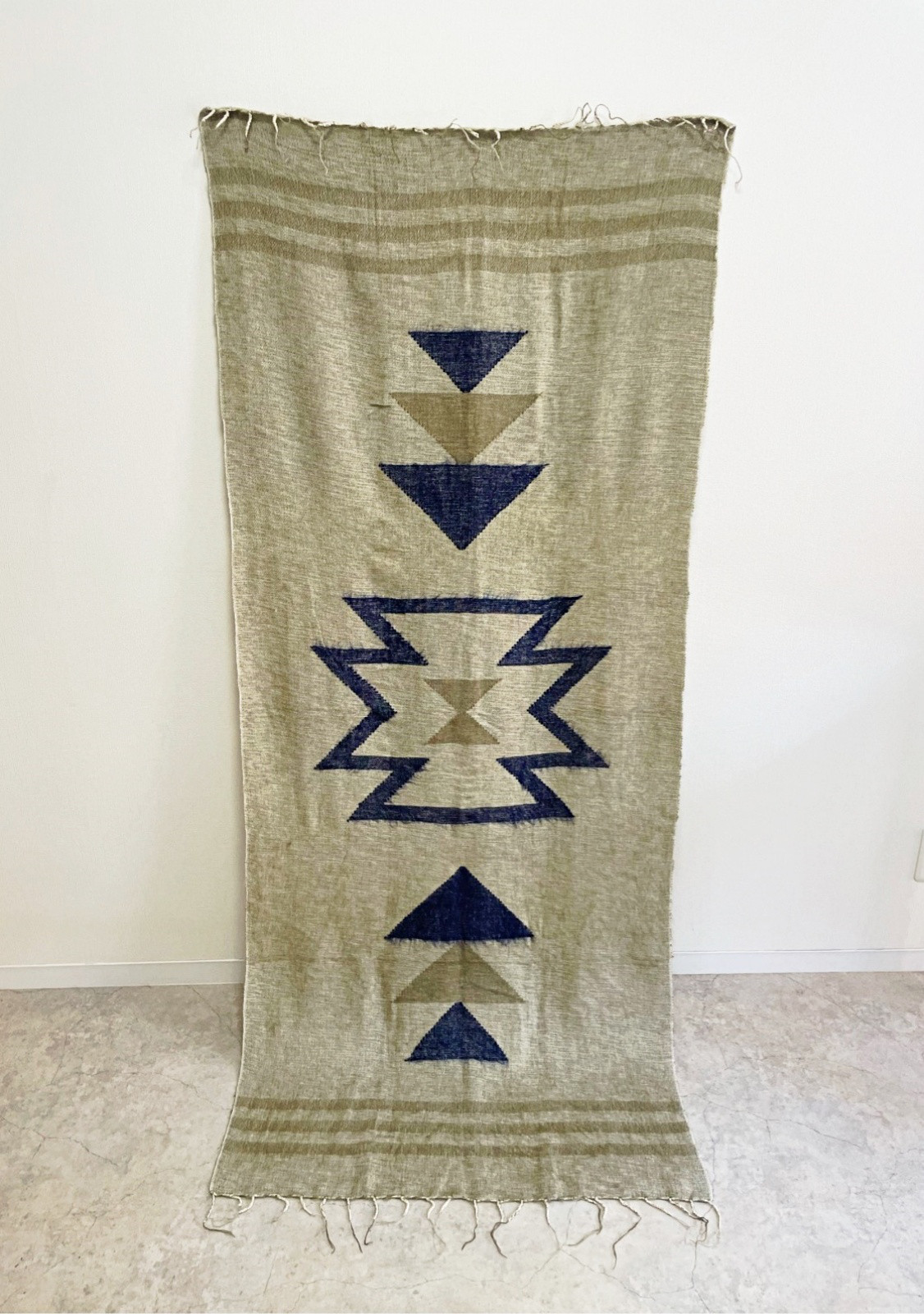 【 8 HANDLOOM & HAND KNITTING】手織りのアシンメトリーショール ストール / J