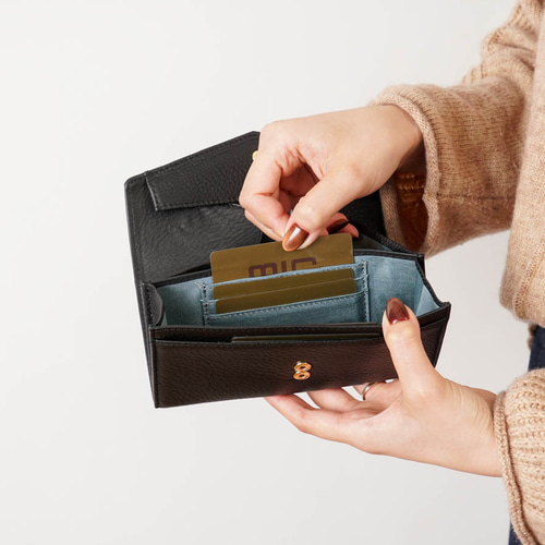 数量限定】1万円ジャストサイズ！小銭入れが大きく開く長財布 ブラック