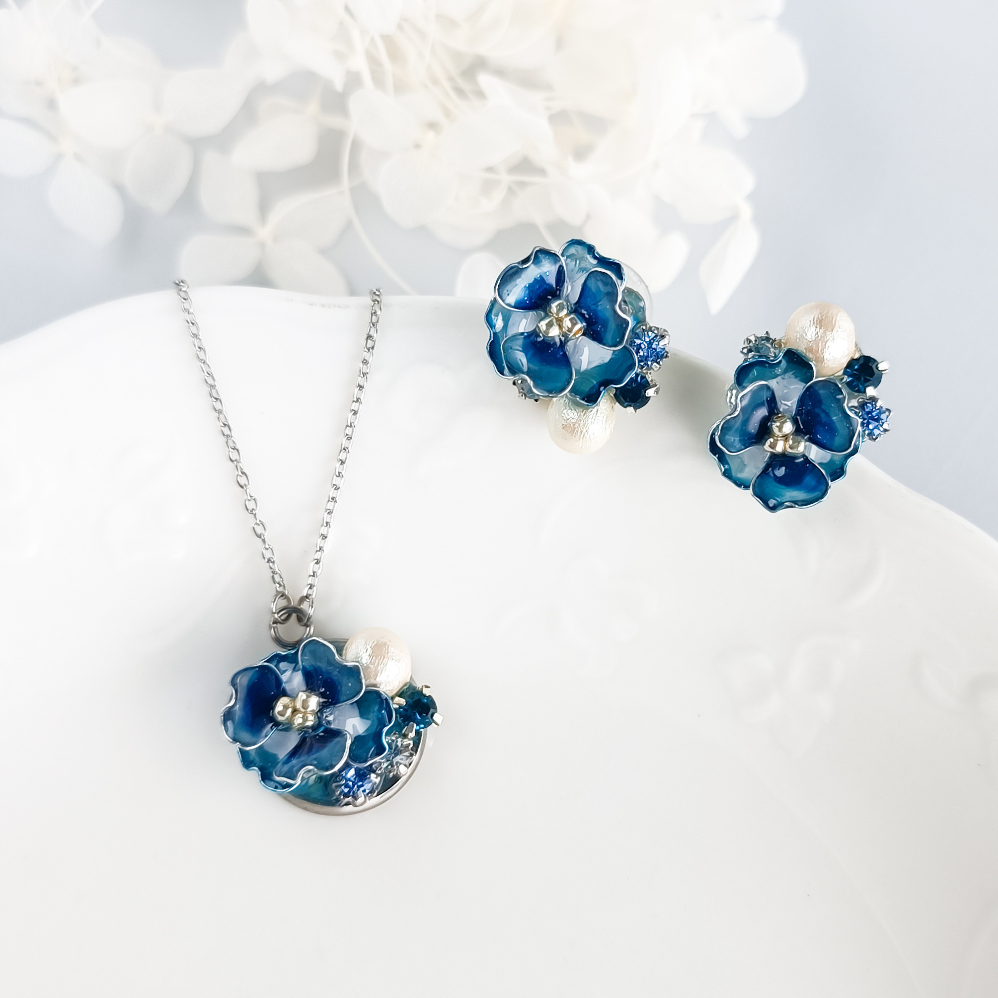 【お得なセット割】サージカルステンレス　Camellia <ターコイズブルー> アネモネ 山茶花 薔薇 コットンパール