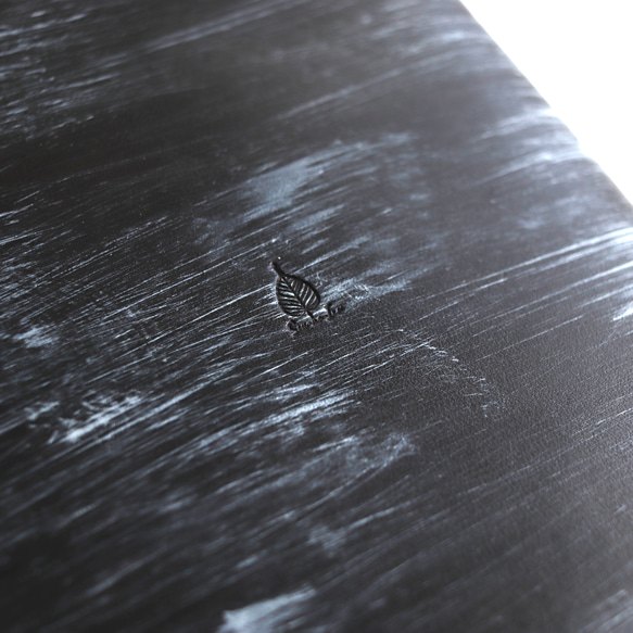 藍×墨×チタン染のソフトカバー単行本ブックカバー 8枚目の画像