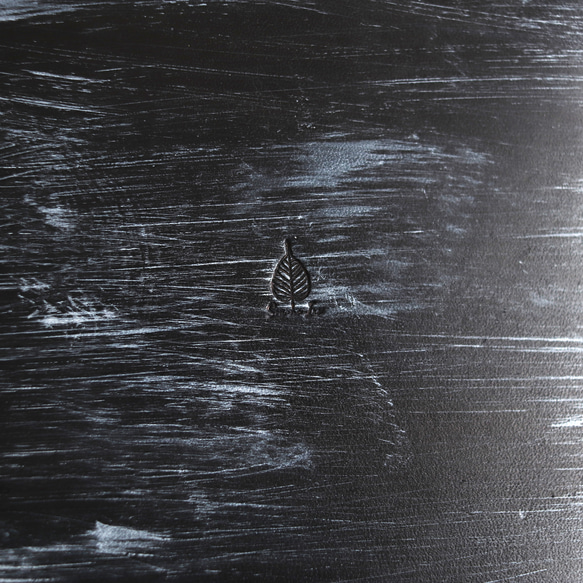 藍×墨×チタン染のソフトカバー単行本ブックカバー 7枚目の画像