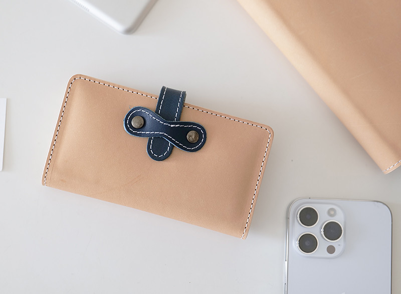 iPhoneケース iPhone 17 16 15 14 AIR Pro マグネット無 手帳型 スマホケース FBC01