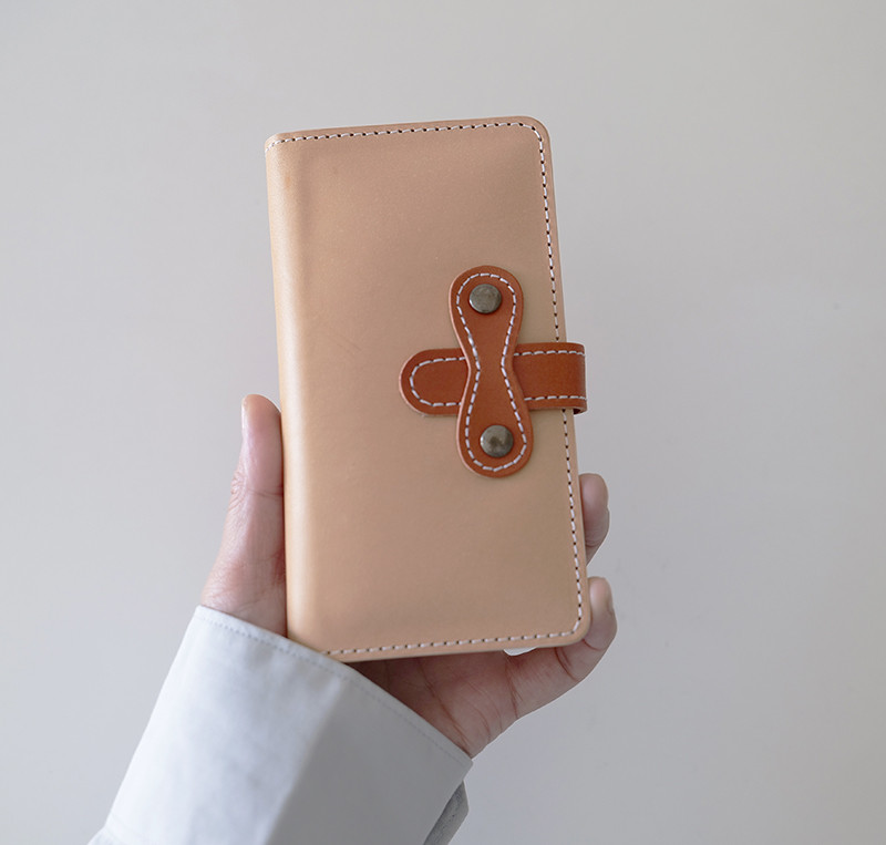 iPhone17 16 15 14 13 Pro MAX Air ケース 本革 マグネット無し スマホケース FBC01