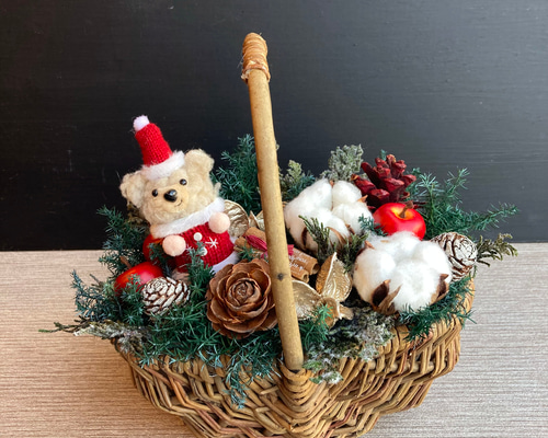 一点物／新作【クリスマス】くまサンタさんのナチュラルアレンジ