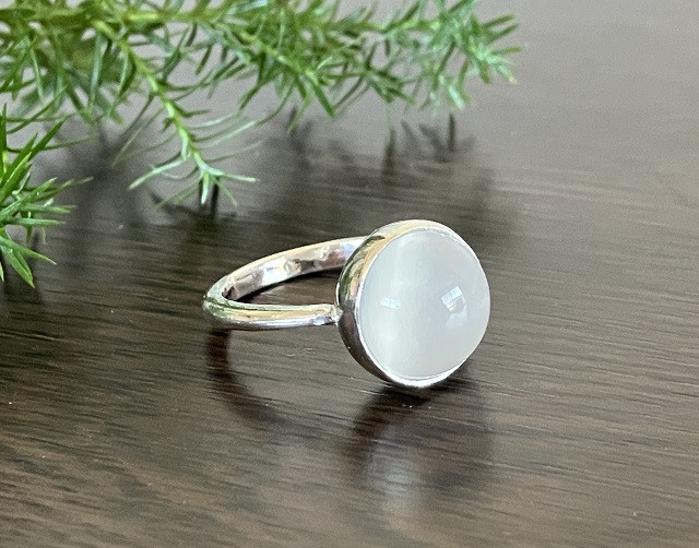 【8月限定値下げ】パーセルジュエリー ヴィクトリアンリーフ ムーンストーン 送料無料】聖夜の猫目之月石 ムーンストーン（キャッツアイ