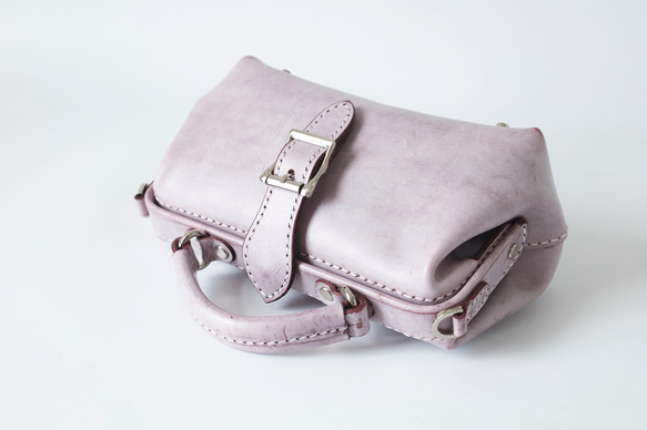 ★限時特惠，兩件起售！ ★超人氣！橫款搭扣包，手工真皮單肩包，女士款，全手工縫製，秋冬包款 第9張的照片