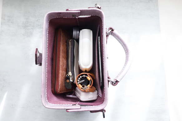 ★限時特惠，兩件起售！ ★超人氣！橫款搭扣包，手工真皮單肩包，女士款，全手工縫製，秋冬包款 第14張的照片