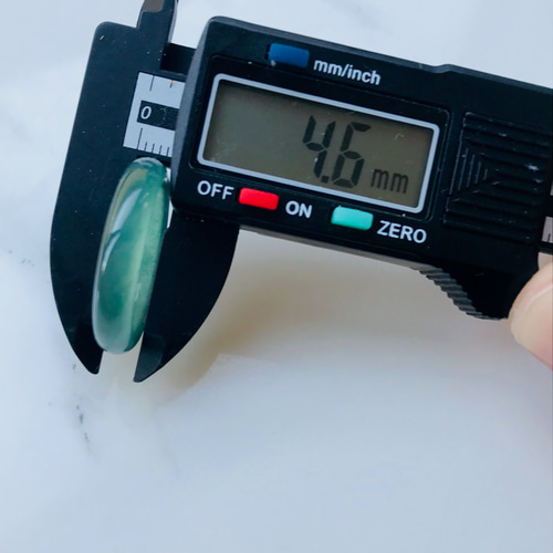 [R70-010］翡翠　くりぬき　リング　天然石　グアテマラ産　18号　指輪 R70-010］翡翠 くりぬき リング 天然石 グアテマラ産 18号 指輪