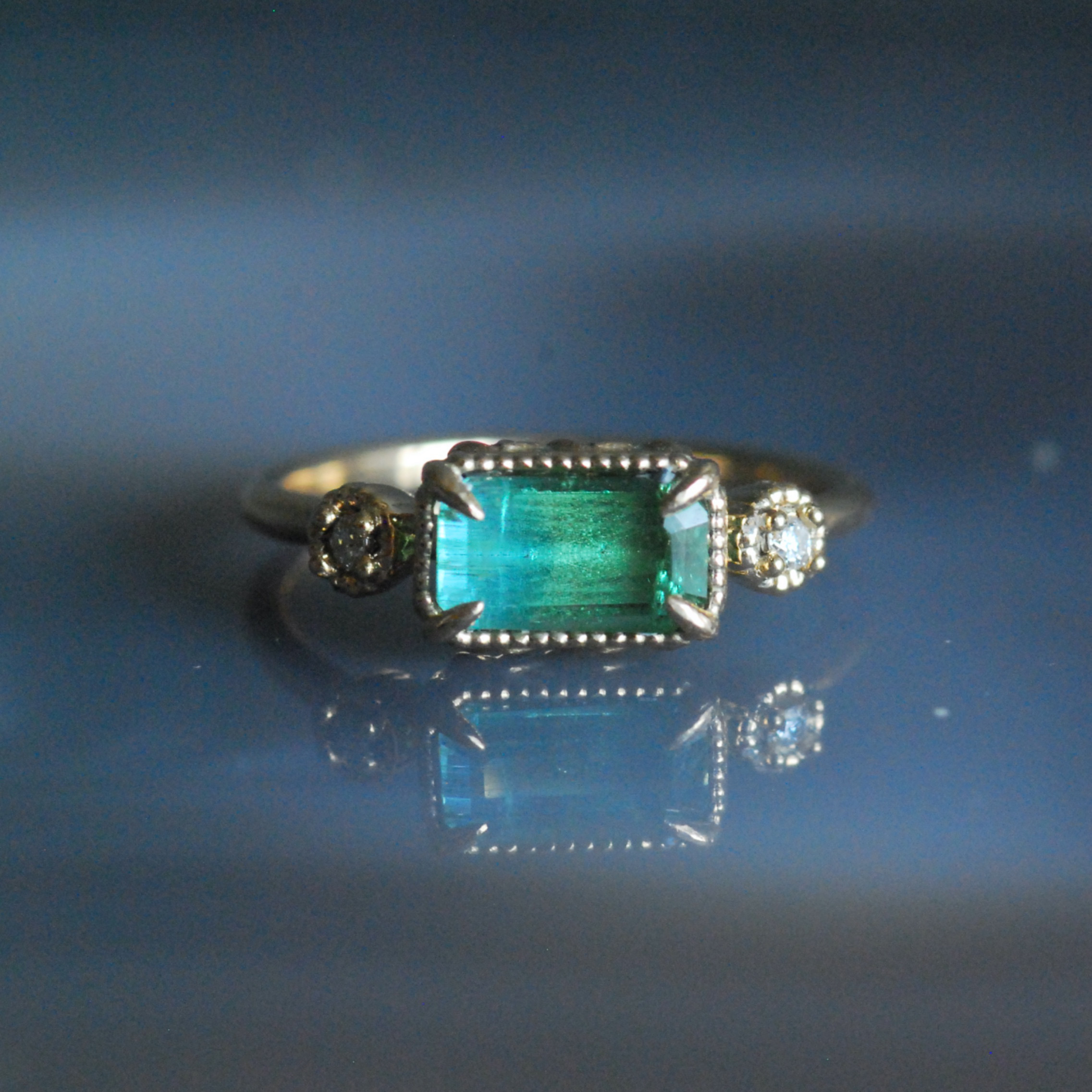 ブルーグリーントルマリン ブラジル産 0.78ct[230923531]6.5x4
