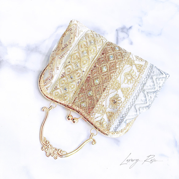 新作❤︎優しい輝きゴールド❤︎異国情緒漂う魅惑の高級インド刺繍レース❤︎フォーマルバッグ　パーティーバッグ　ミニバッグ 3枚目の画像