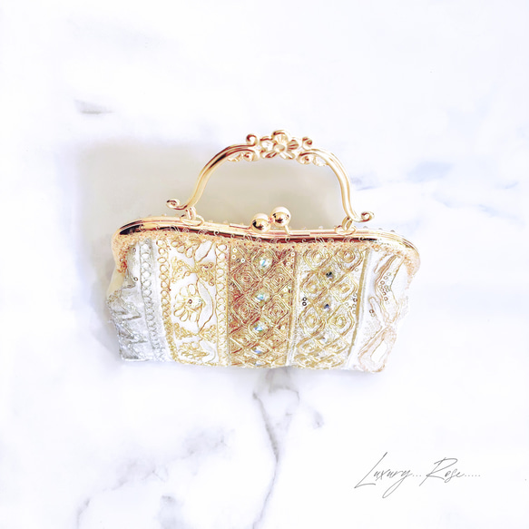 新作❤︎優しい輝きゴールド❤︎異国情緒漂う魅惑の高級インド刺繍レース❤︎フォーマルバッグ　パーティーバッグ　ミニバッグ 8枚目の画像