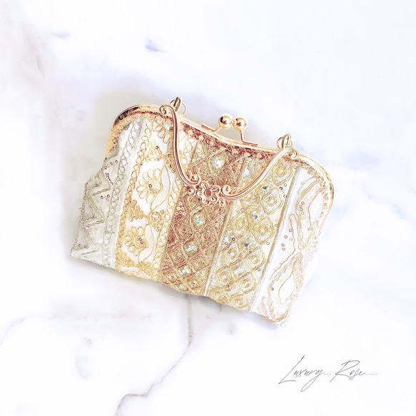 新作❤︎優しい輝きゴールド❤︎異国情緒漂う魅惑の高級インド刺繍レース❤︎フォーマルバッグ　パーティーバッグ　ミニバッグ 6枚目の画像