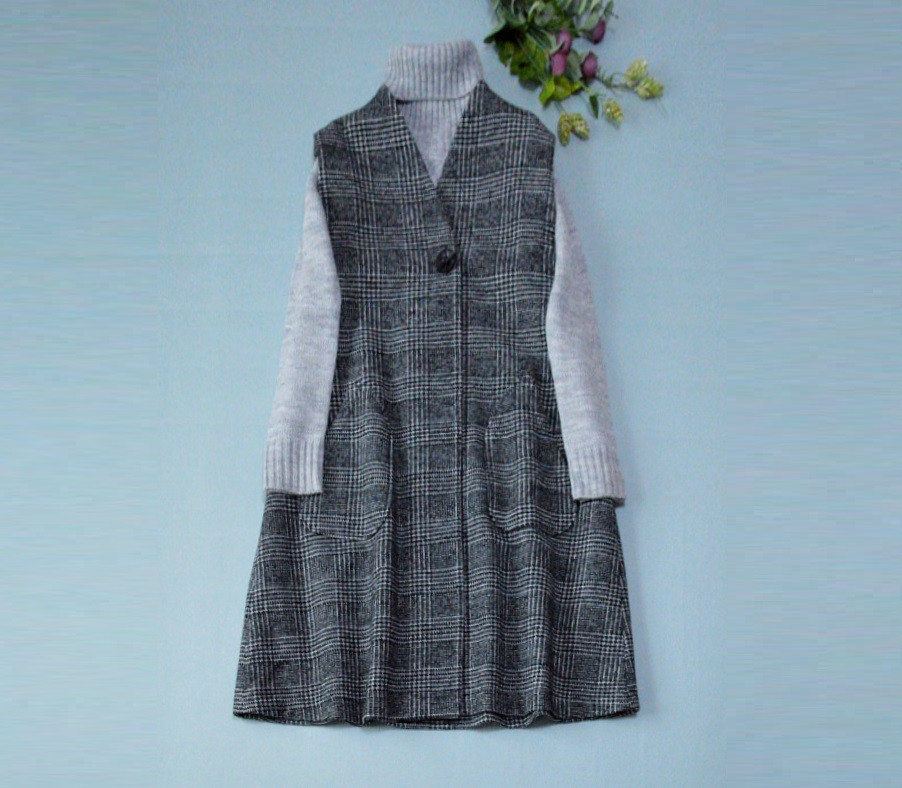総裏チェック柄ポケット付シンプルな大人可愛いハイネックベストコート♪ 15,048円