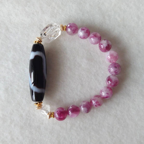 珍しい猫の天珠 クィーンコンクシェル回文殊と合わせたブレスレット