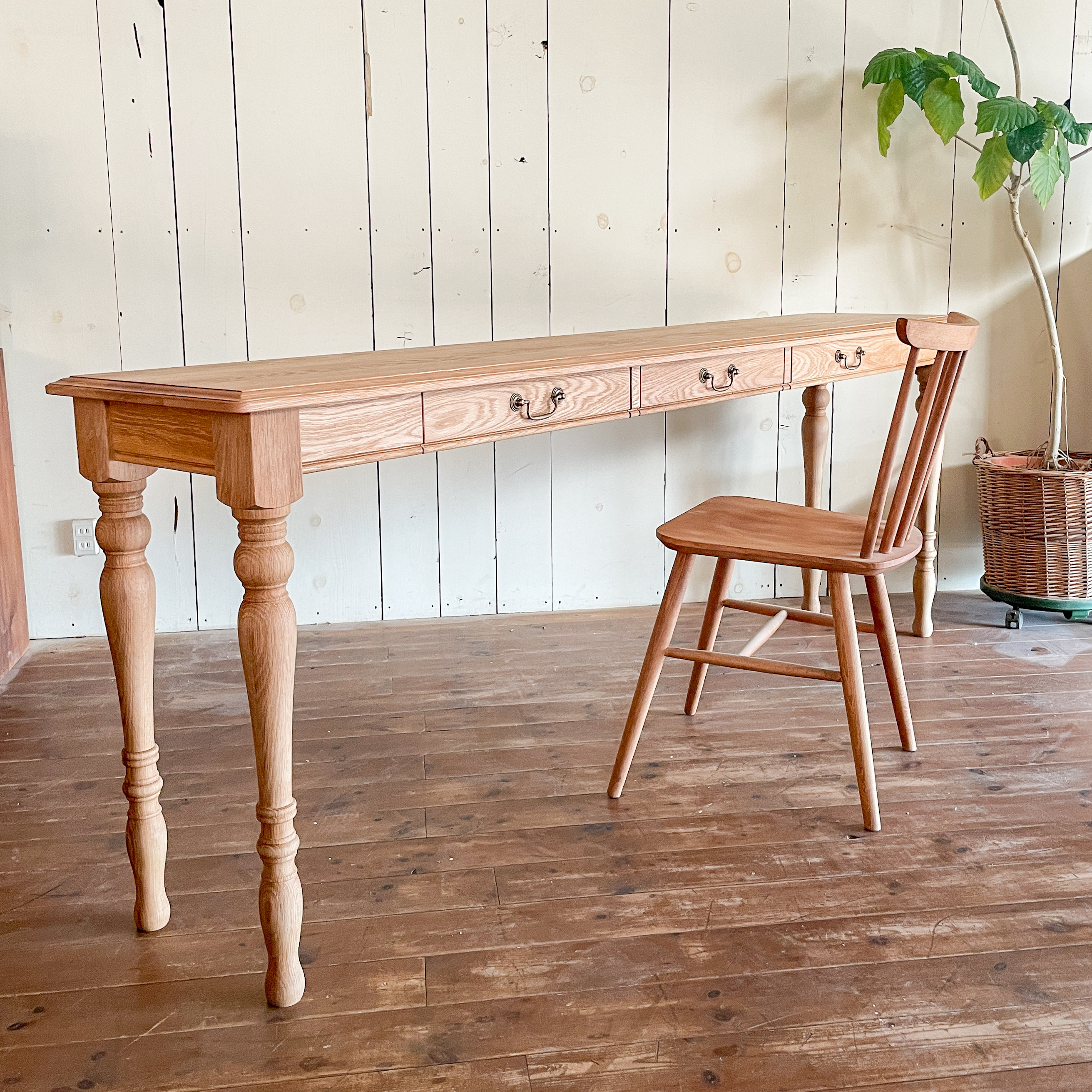 W2000ロングデスク ろくろ足 コンソールテーブル 美容室向けカウンセリングテーブル 待合テーブル ホワイトオーク材 167,000円