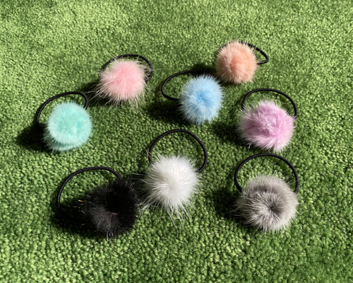 ぽんぽん ヘアゴム  2個セット  ふわふわ ポンポン ヘアアクセサリー 2b163d27f7db55de994addb4c2109d